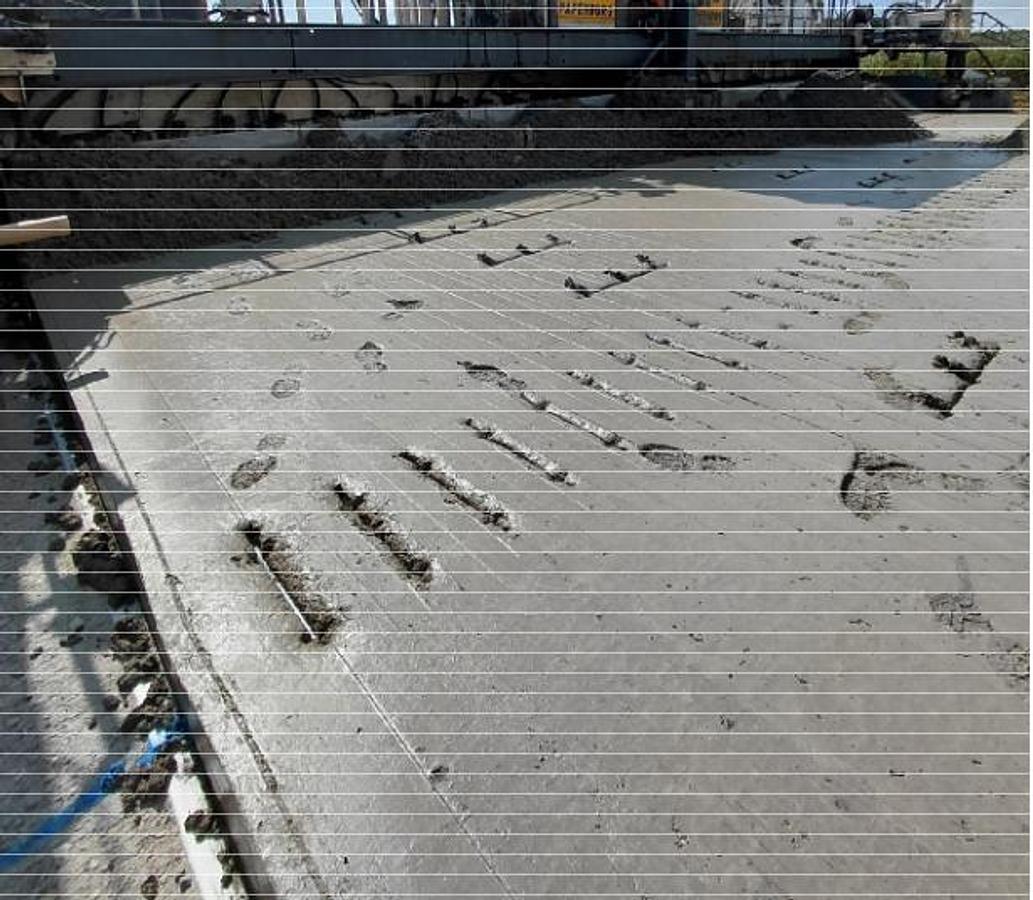 Used Wirtgen SP1500 Slipform Paver with TCM 1800