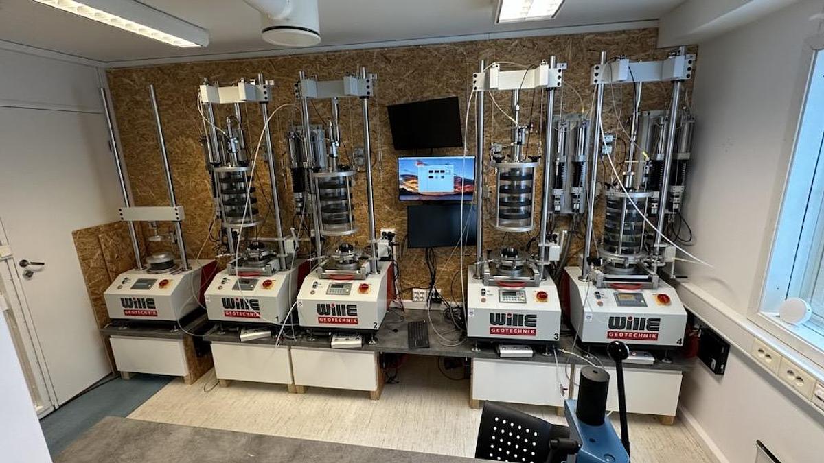Used 2023 Wille Geotechnik Soil Triaxial test systems