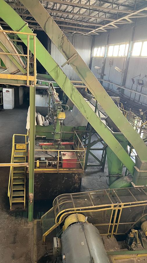 Used Bezner wood chip production line