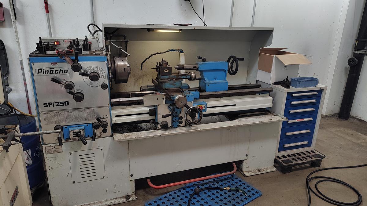 Used 2002 Pinacho SP/250