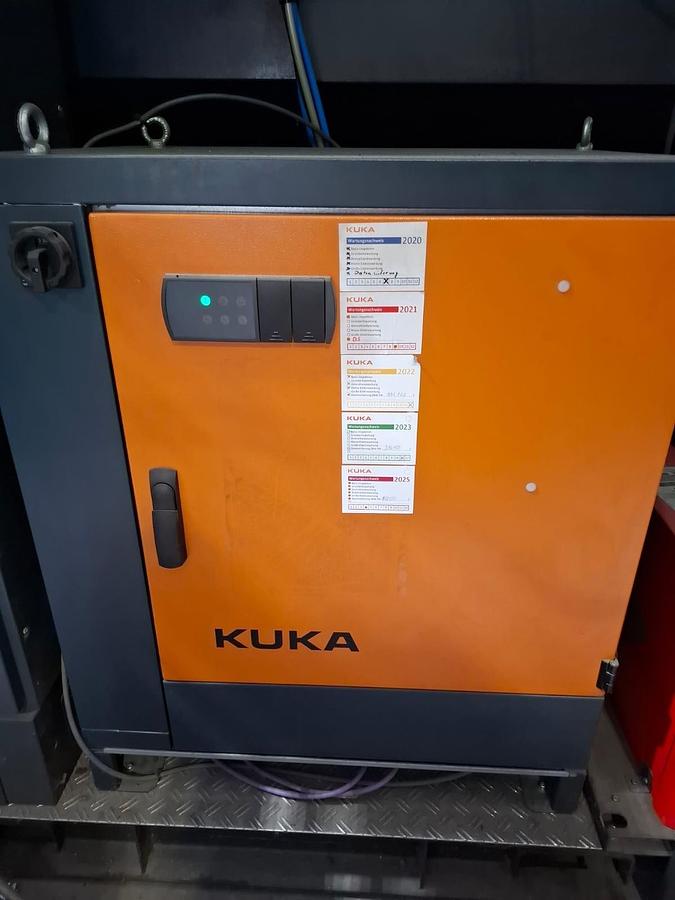 Used 2014 KUKA Flexible Cube Welding Robot
