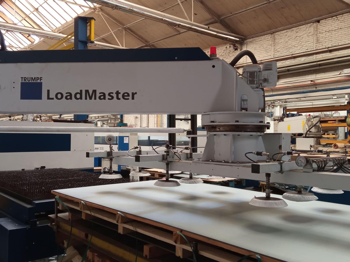 Used 2014 TRUMPF TruLaser 3030 Laser Cutting Machine