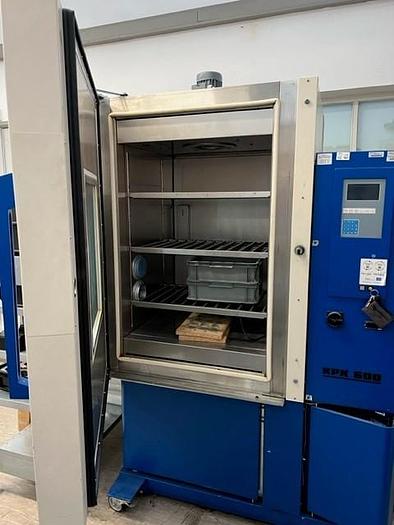 Used 2002 Feutron Climate testing chamber KPK 600