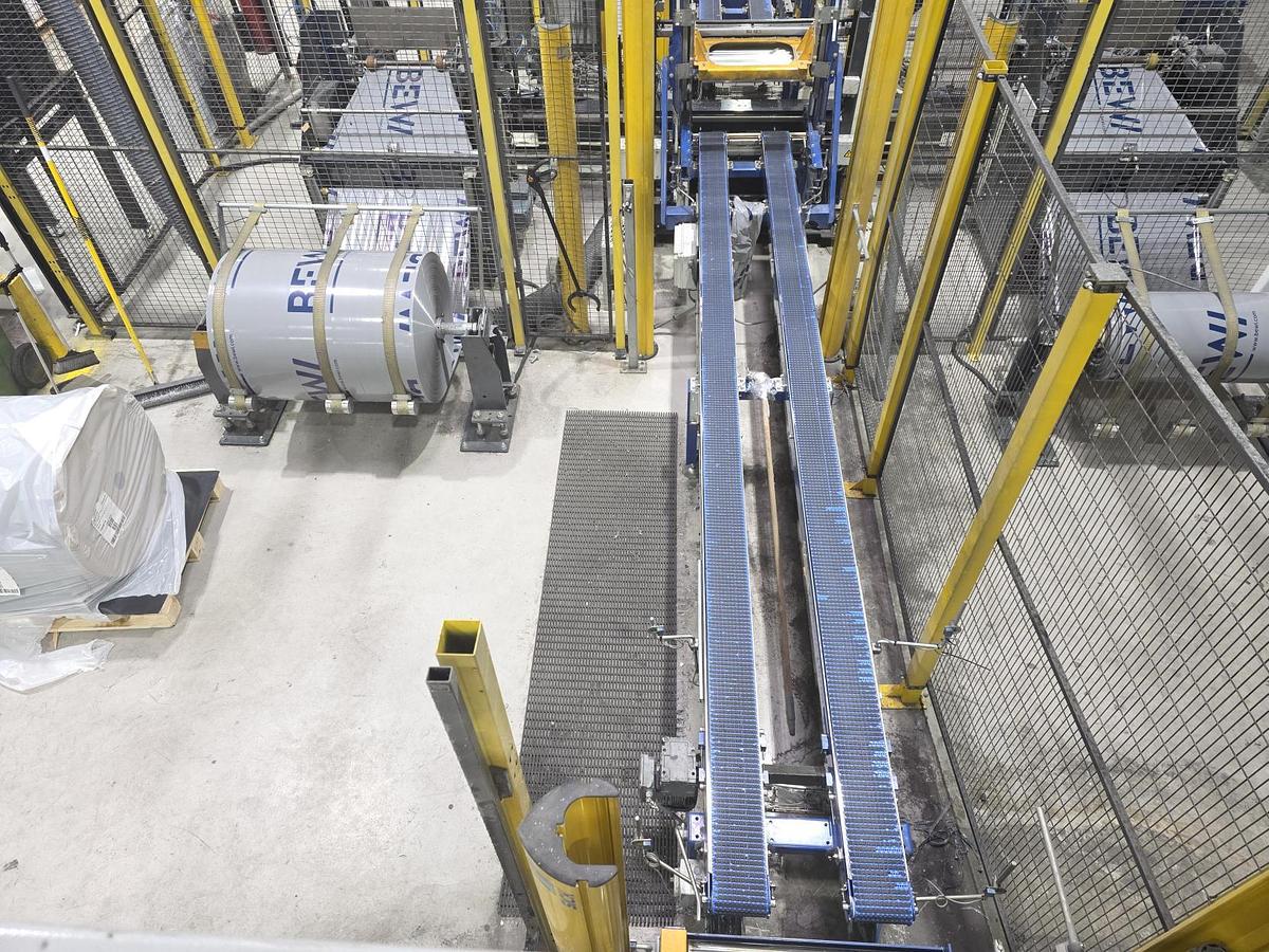 Used Tentoma RoRo StretchPack Semi-flow Packaging Machine