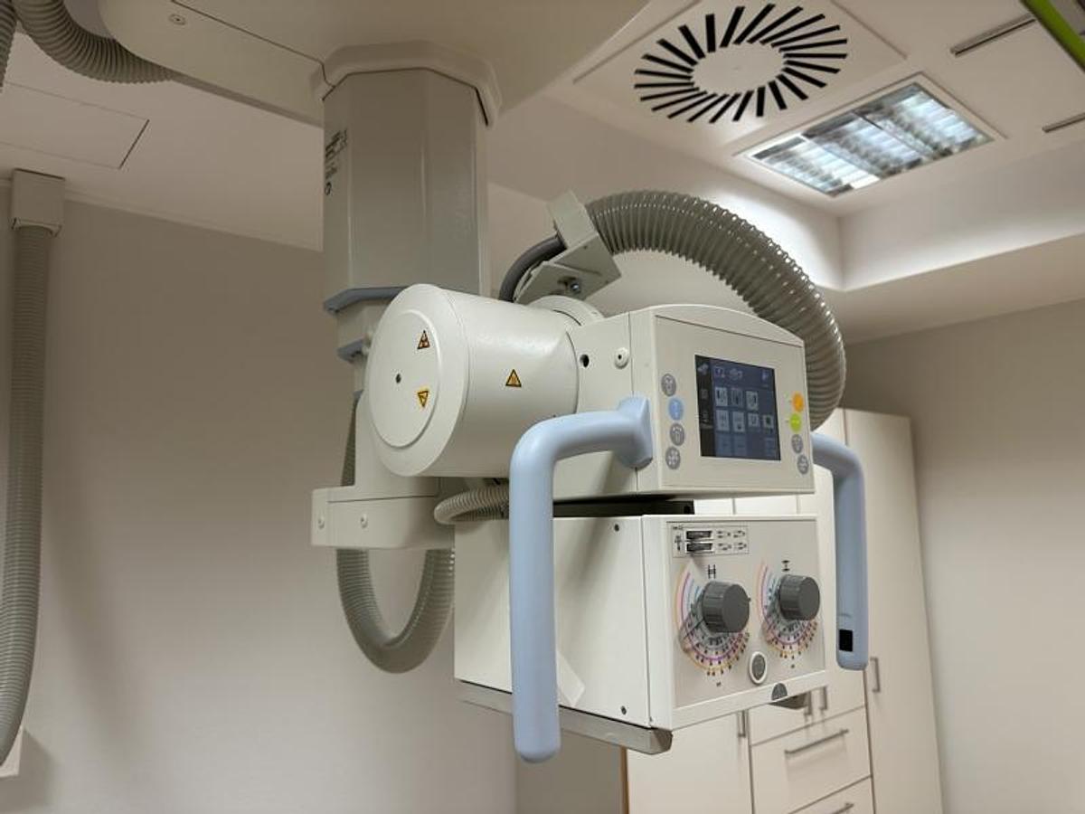 Used - Complete X-Ray Accident Investigation Workstation with Medical Equipment Lot