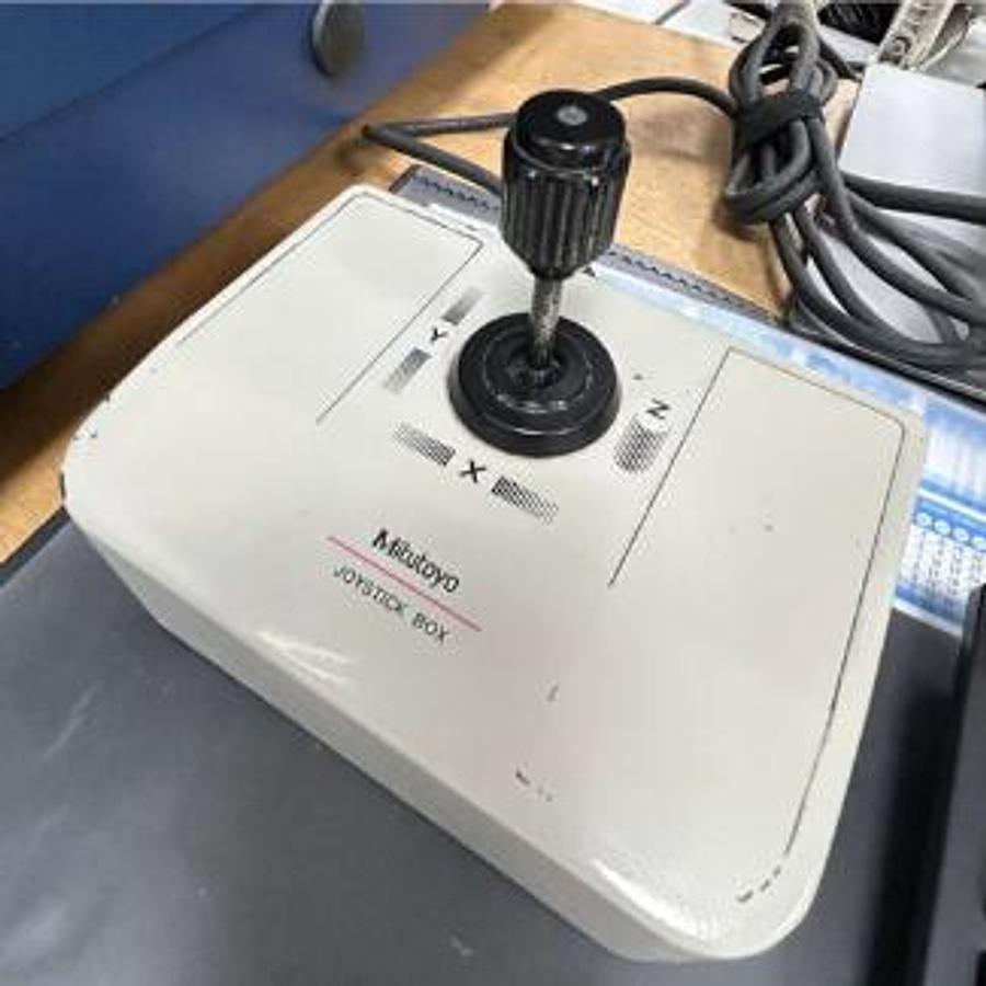 Used 2001 Mitutoyo  QS-250Z