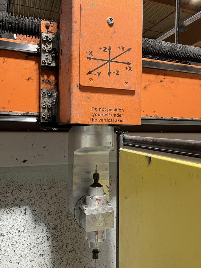 Used Geiss CNC FZ 2800 x 1000 and Geiss CNC FZ 2000 x 1000