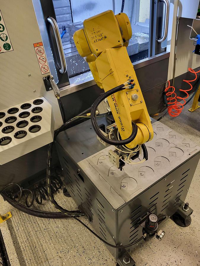 Used 2022 Fanuc  LR Mate 200iD