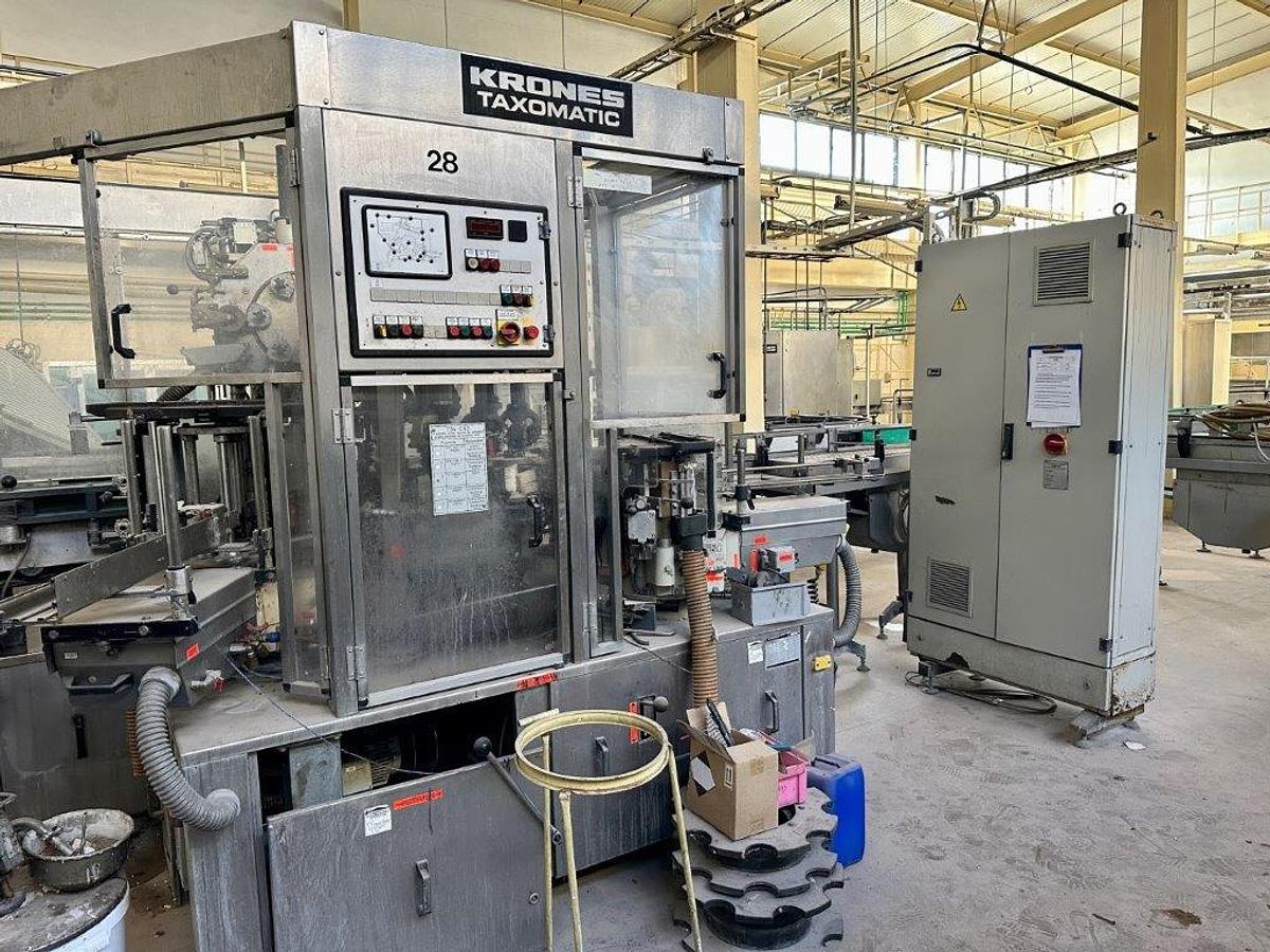 Used Used KRONES carbonated bottling line