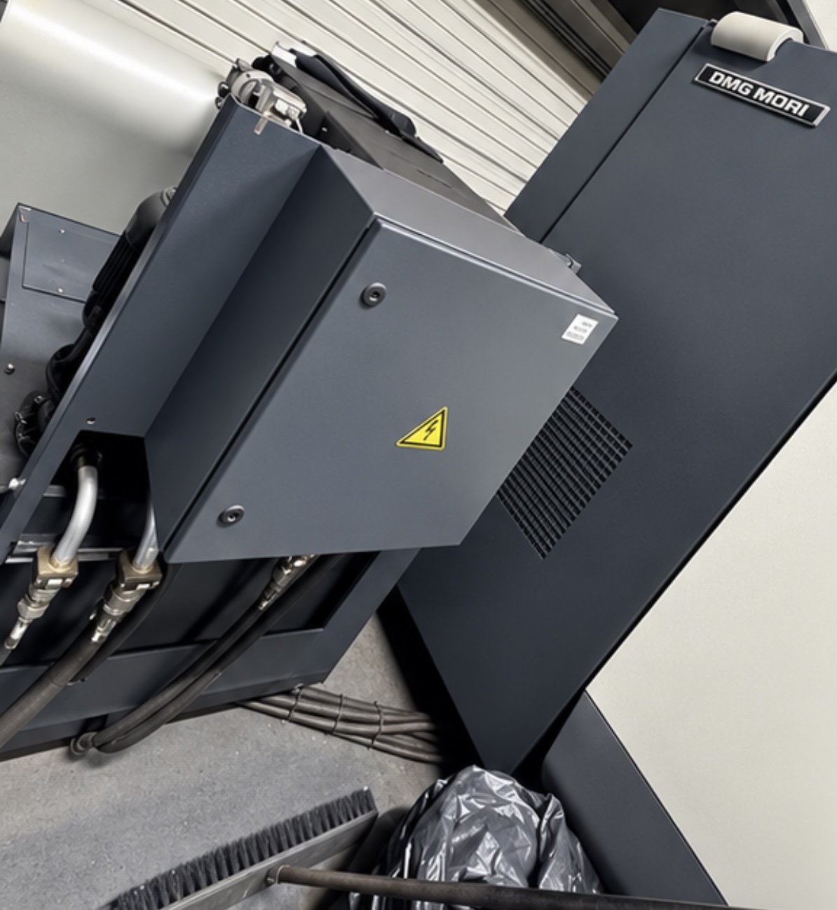 Used 2017 DMG MORI DMC 1450 V