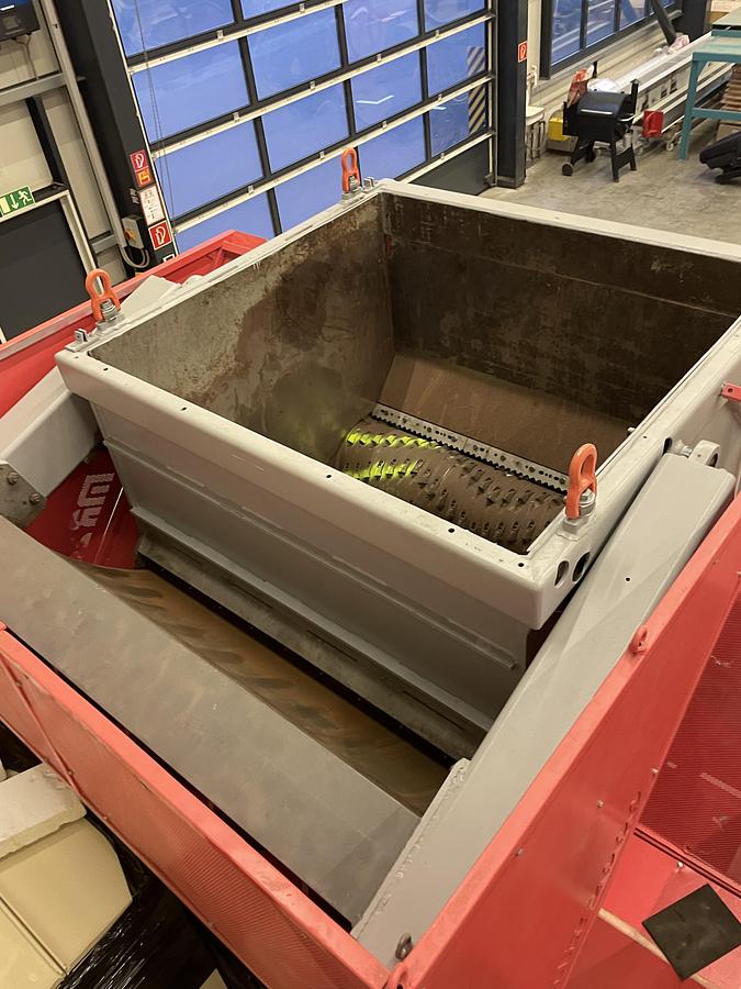 Used 2000 UNTHA MR2000