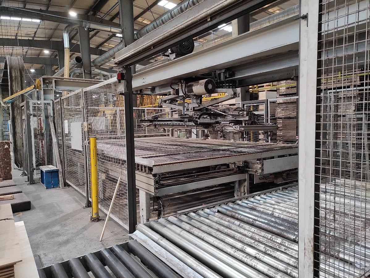 Used 2005 Homag PROFI FR 20/17/45/S Edge Banding Line