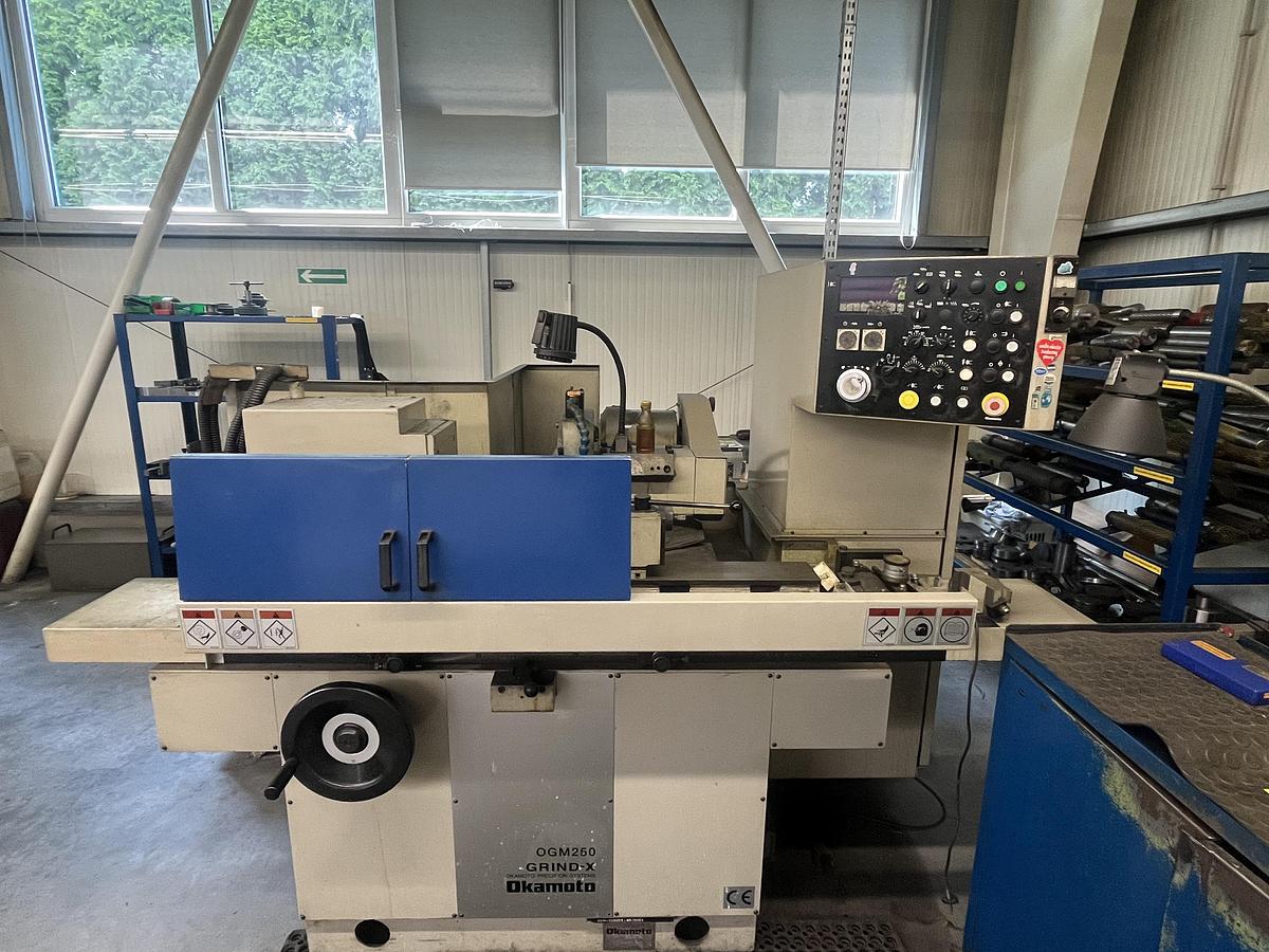 Used 2007 Okamoto OGM-250UDX Grinding Machine