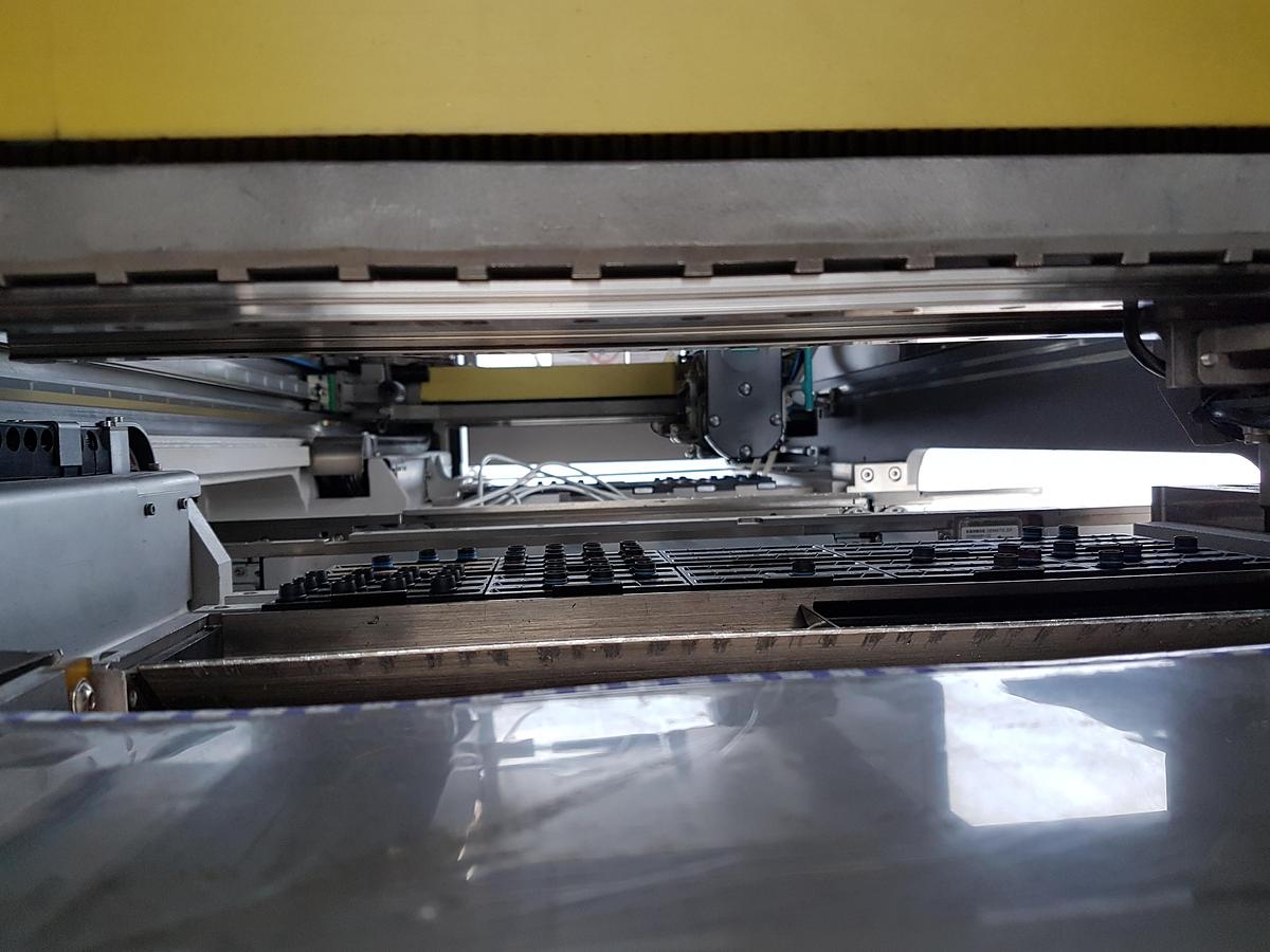 Used Siemens Siplace SMT Machines  Package