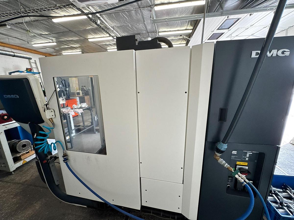 Used 2009 DMG DMU 50 ecoline
