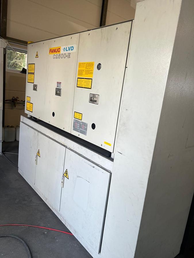 Used LVD Sirius 3015 Plus CO2 Laser Cutting Machine