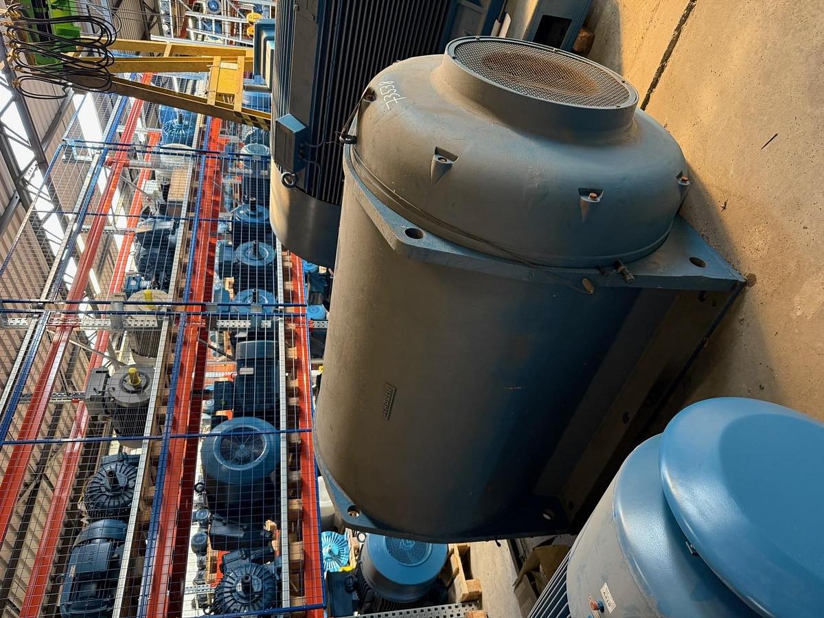 Used - Motor Accesories Package