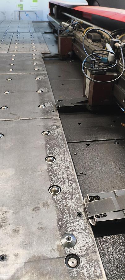 Used 2008 AMADA AC-2510 NT