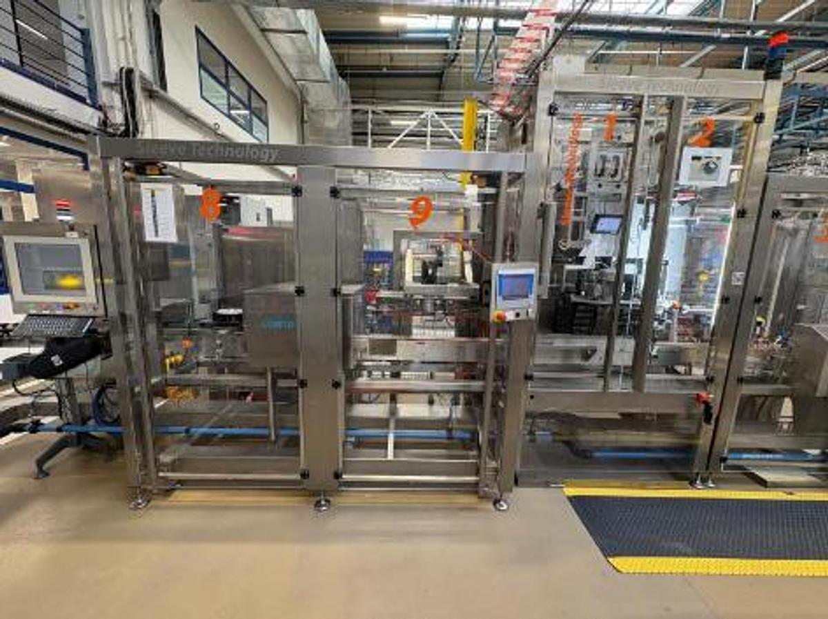 Used Bottle Distribution and Sleeve-Wrapping Line