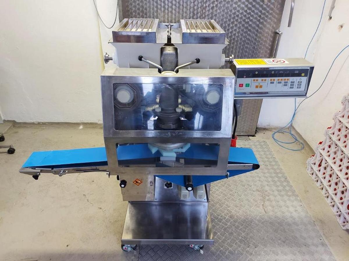 Used 2003 RHEON  KN135