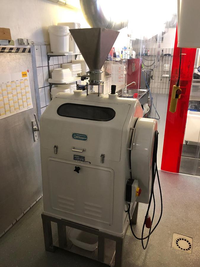 Used 1974 Schule TGS 22 Drum Groats Cutter