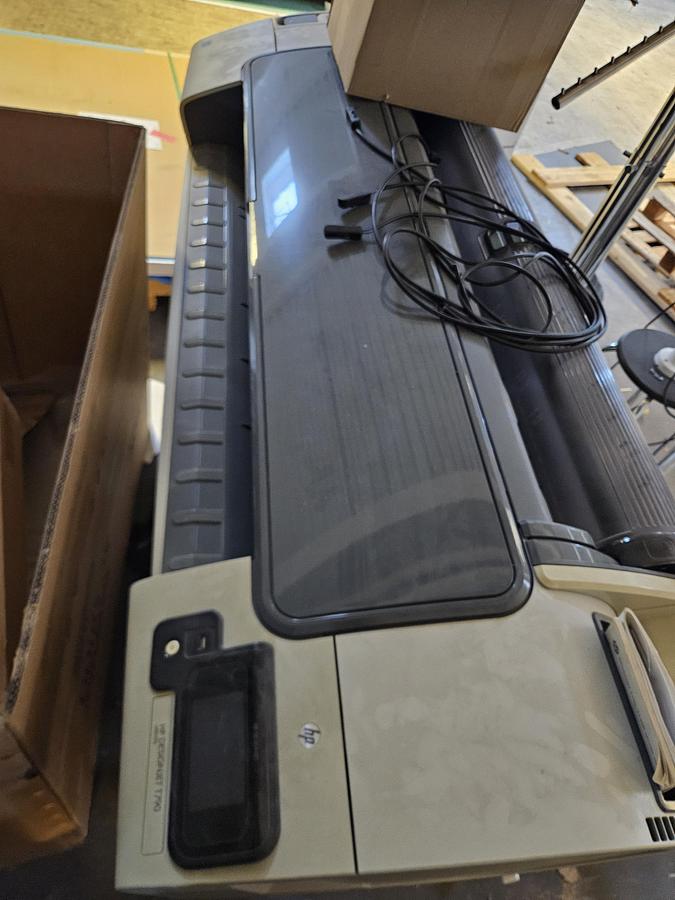 Used 2012 Agfa Anapurna + OCE arizona + printing machines package