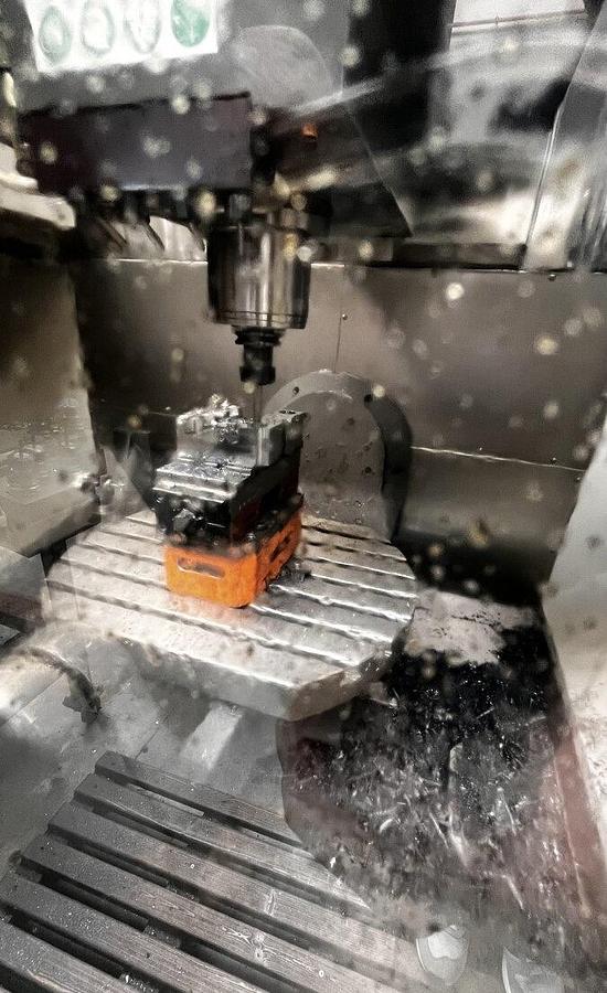 Used 2016 Haas UMC-750
