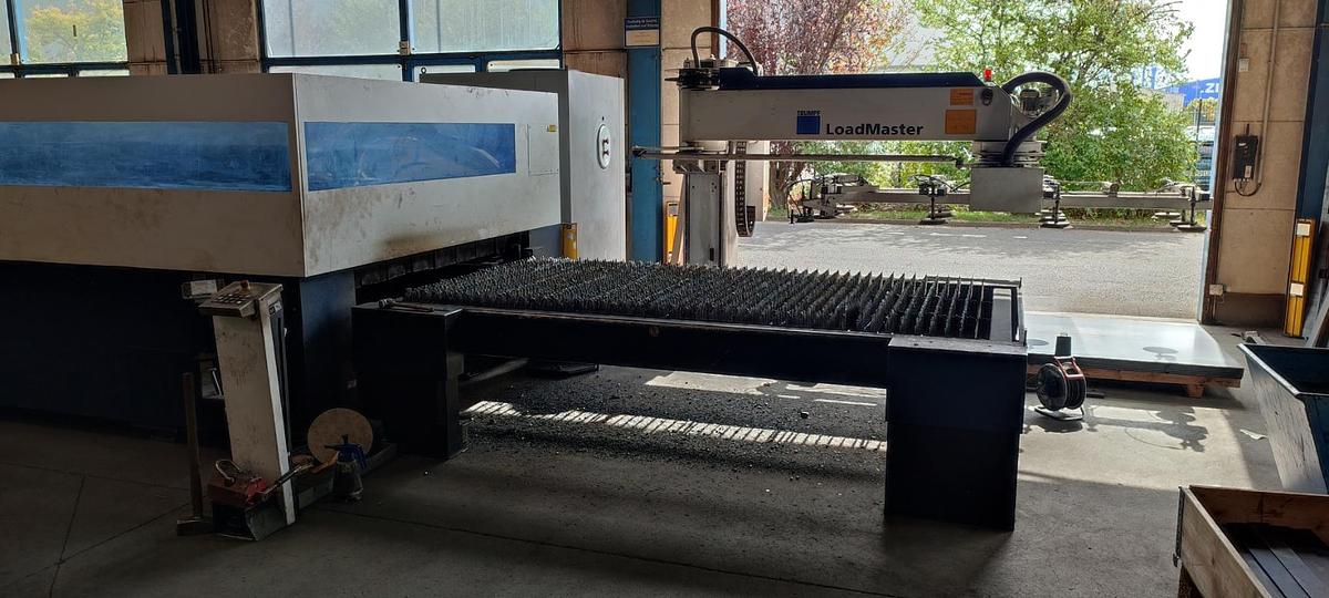 Used 2016 Trumpf TruLaser 3030 with TruFlow 5000 CO2 laser incl. Loadmaster