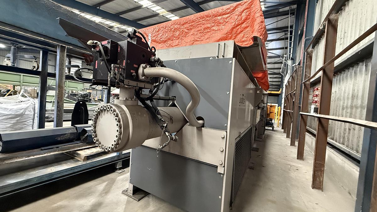 Used 2017 UnoTech 200 V5H4 RB