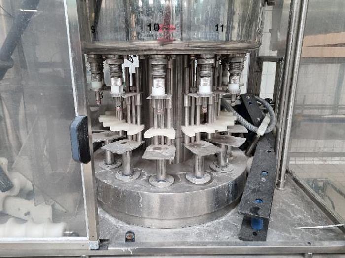 Used 1998 AURORA PET bottle filler