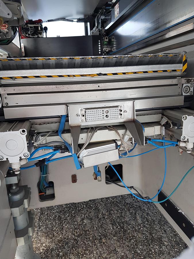 Used Siemens Siplace SMT Machines  Package