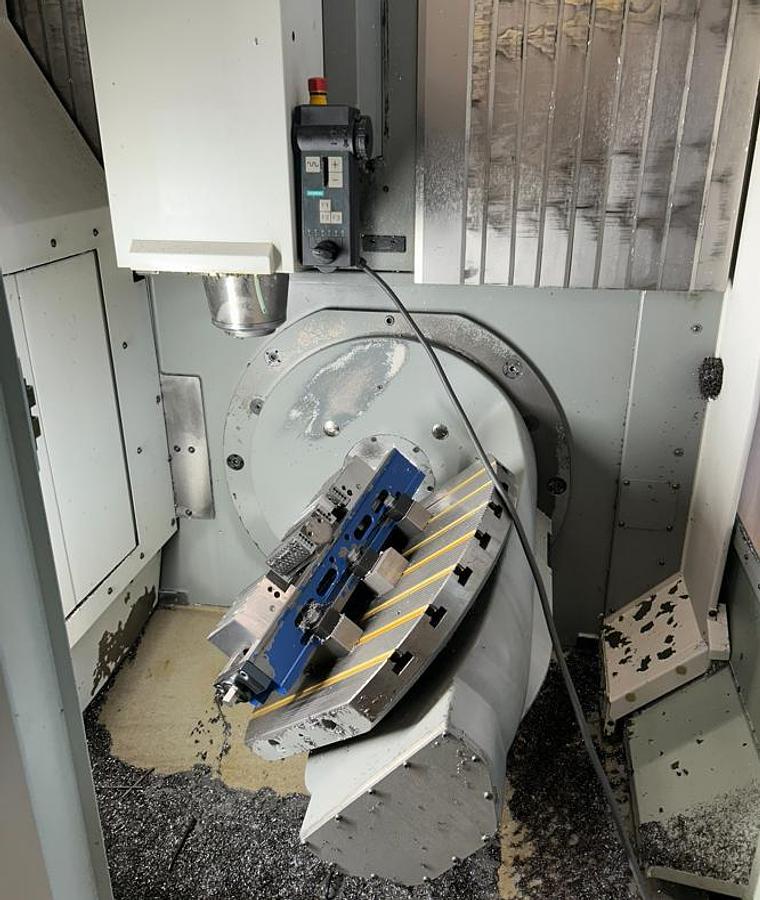 Used 2005 Deckel Maho DMU 50 CNC Universal Milling Machine