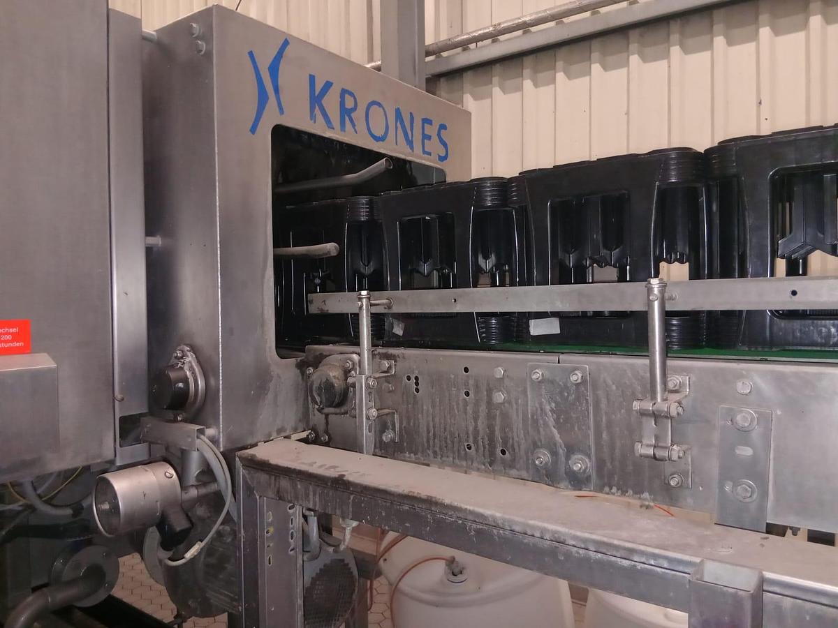 Used 2000 Krones Zierk PET crate washing system