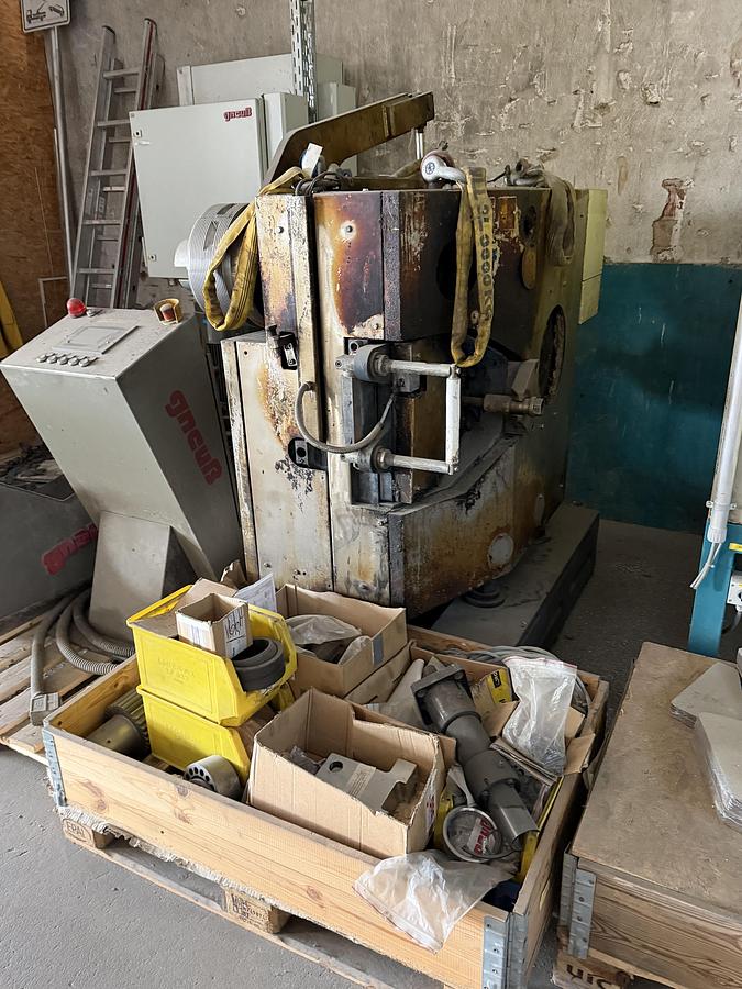 Used 2017 Gneuss RSFgenius M Melt Filter