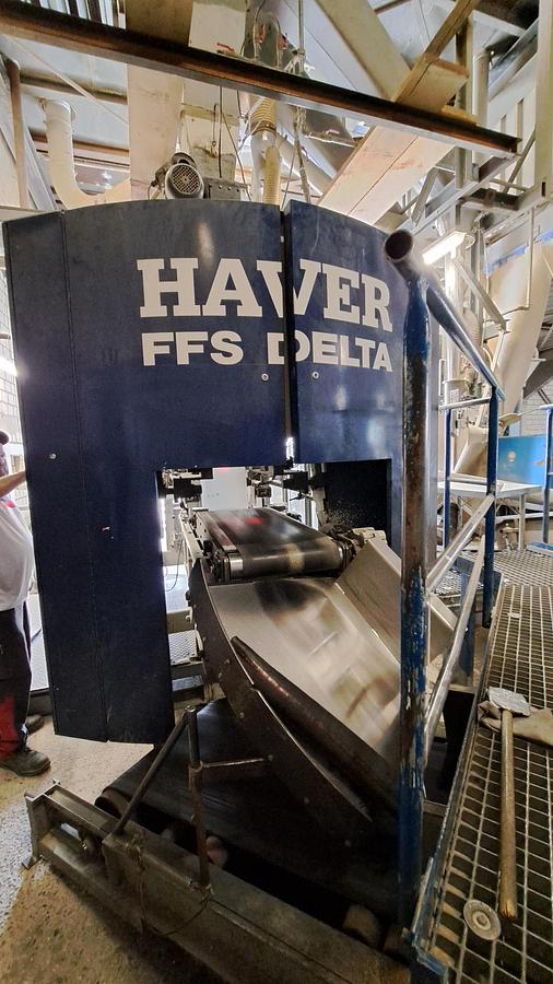 Used 2004  Haver &  Boecker FFS-Delta  Form-Fill-Seal Packaging Machine