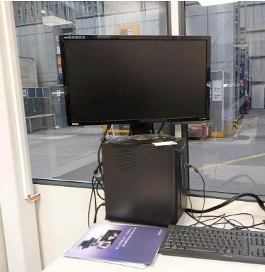 Used Keyence IM-800 Measuring System 