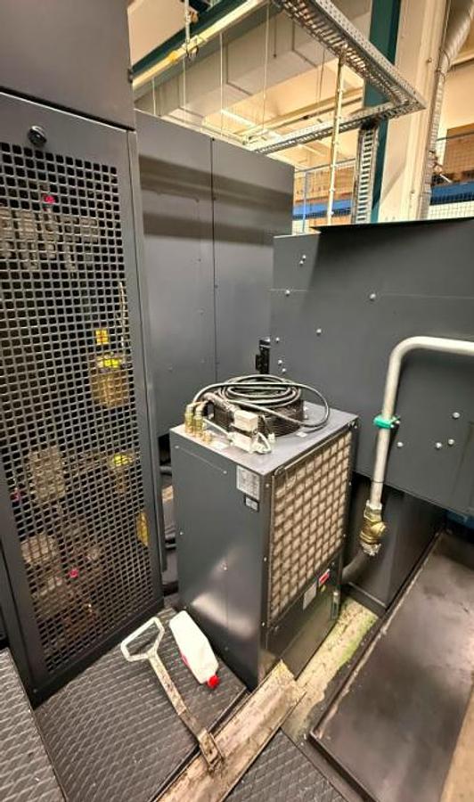 Used 2011 Deckel Maho DMC 100 U duoBLOCK