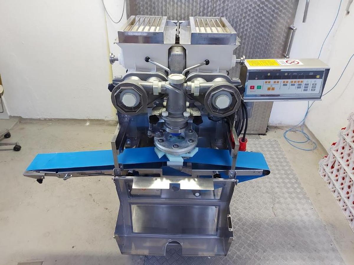 Used 2003 RHEON KN135