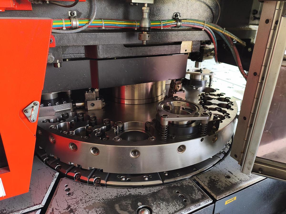 Used 2008 AMADA AC-2510 NT