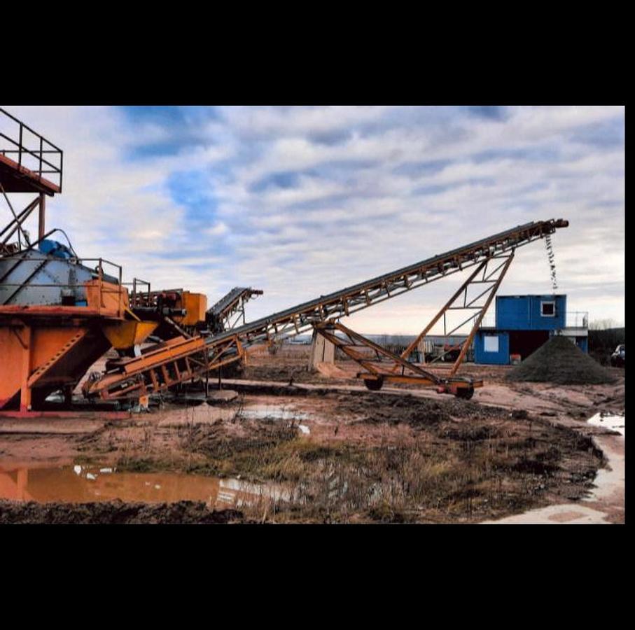 Used Used Semi-Mobile Sand and Gravel Processing Plant 
