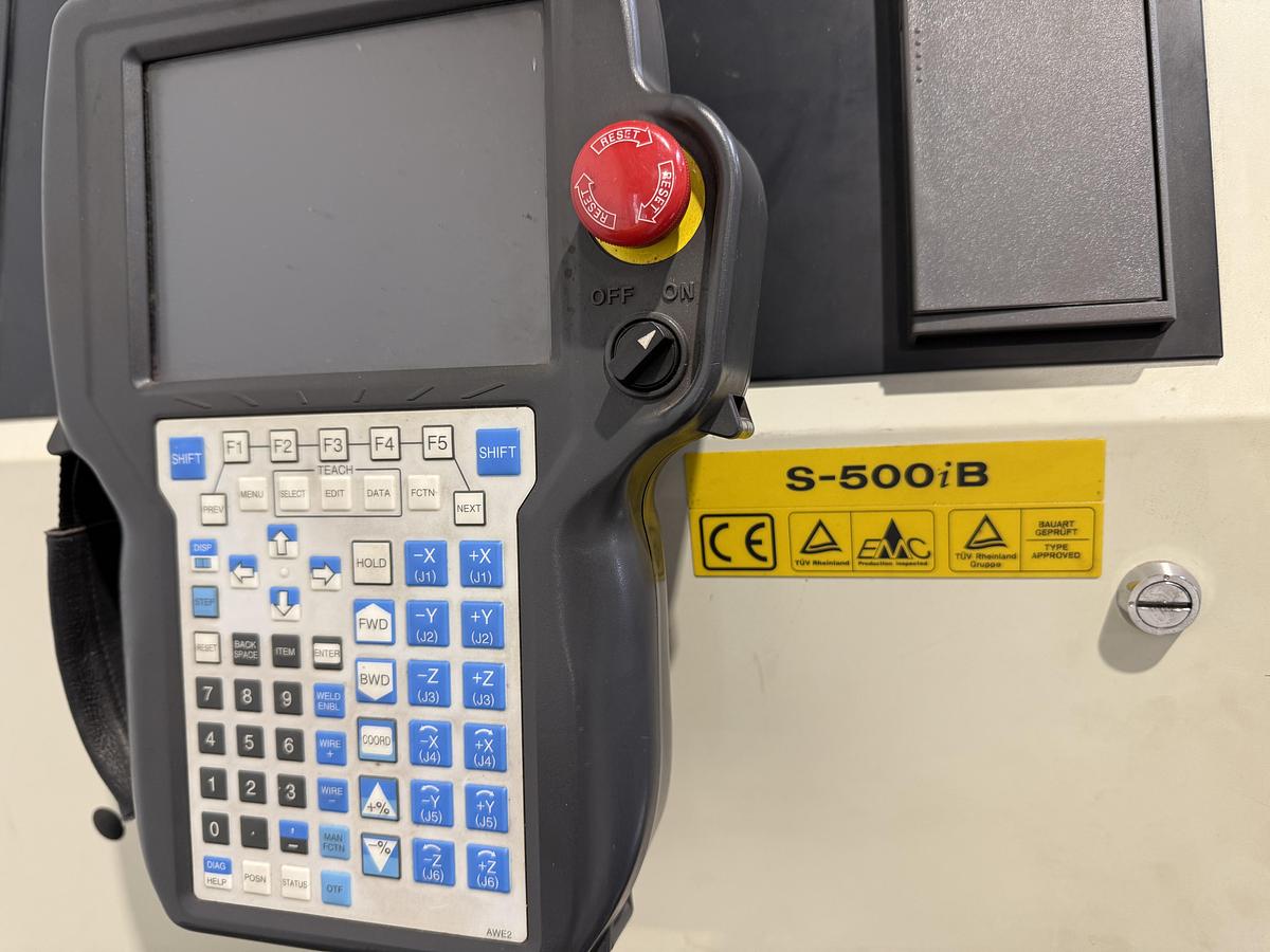 Used 2004 Welding plant with FANUC robot