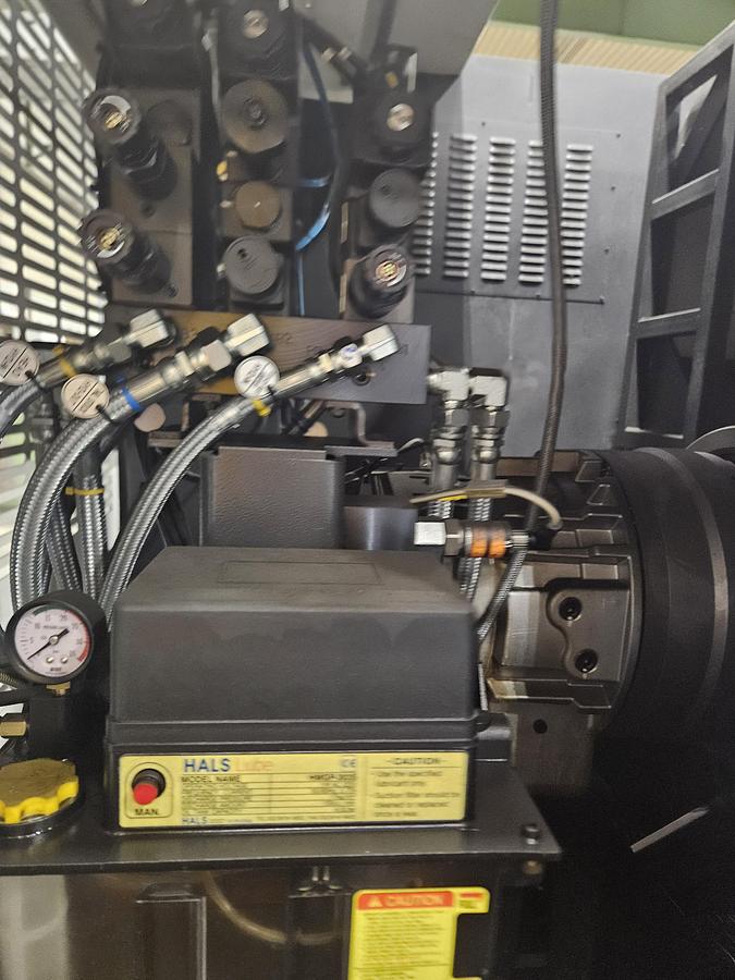 Used 2016 HYUNDAI WIA L400LMC