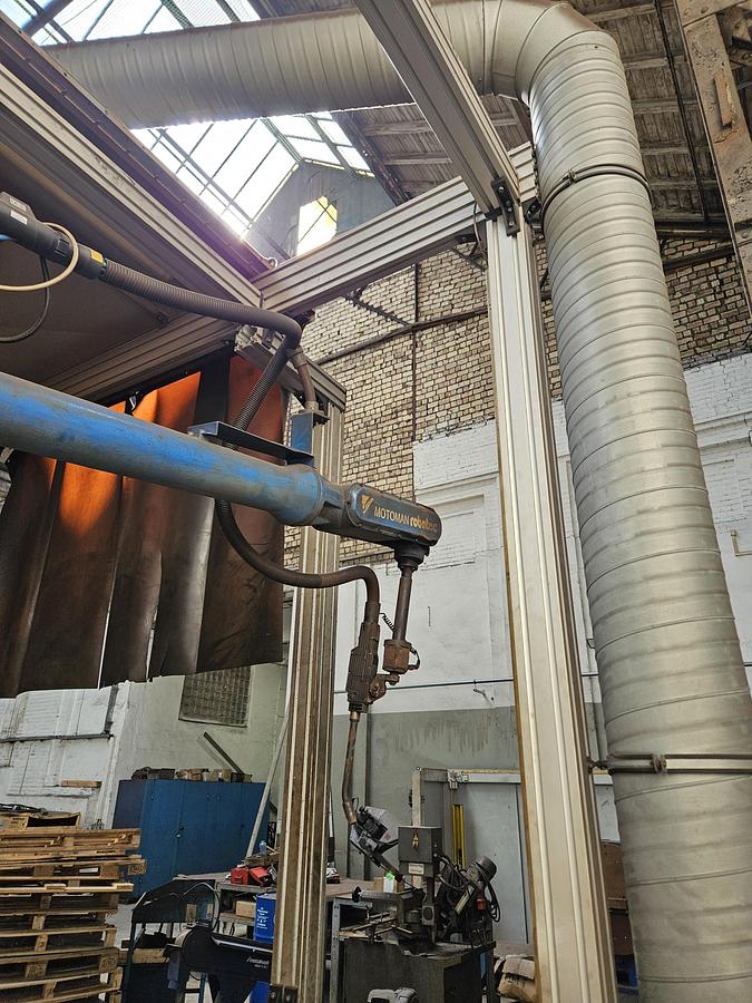 Used 2000 Motoman YR up