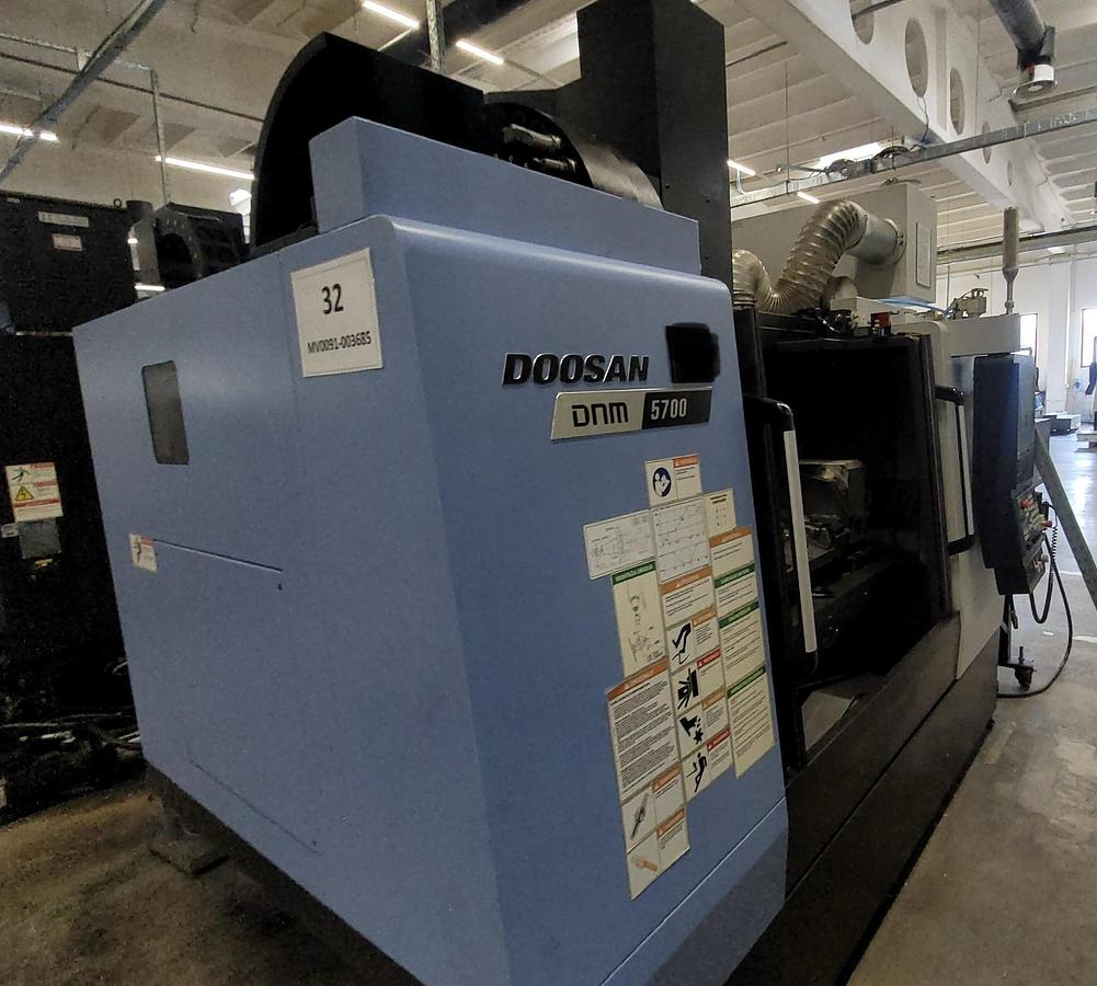 Used 2021 Doosan DNM 5700