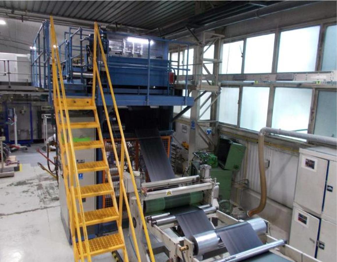 Used 1992 Omipa 120/90/45 Extrusion Line