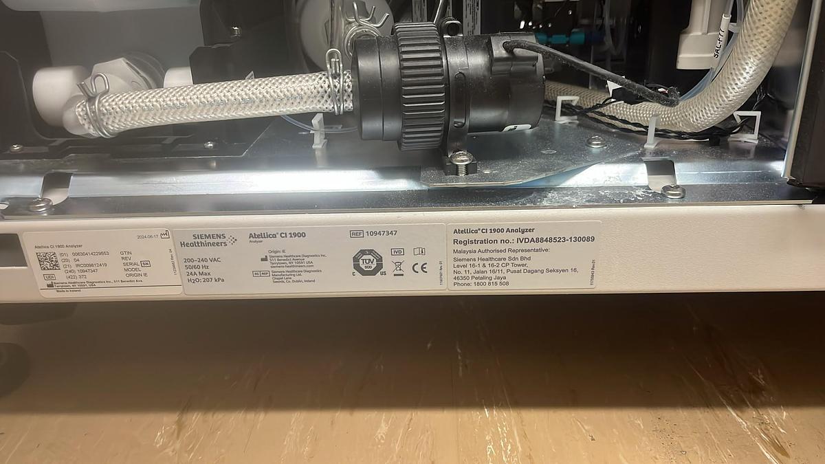Used 2024 Siemens Atellica CI1900 Laboratory Analyzer with Rack Handler