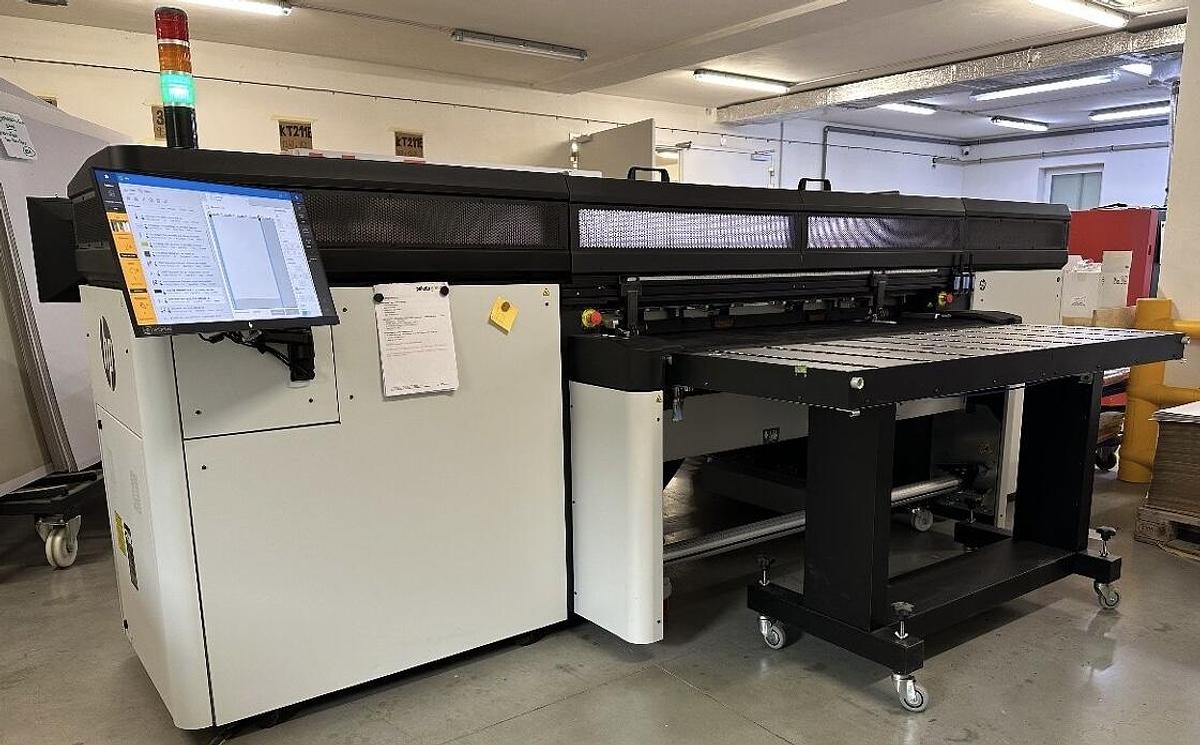 Used 2021 HP Latex R1000