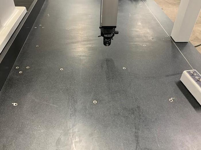 Used 2009 Mitutoyo CRT PM 7109