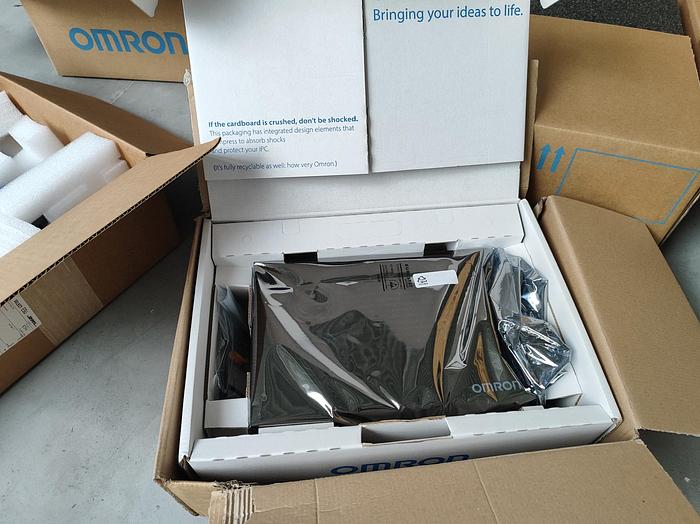 2021 OMRON 4-arms Quattro Robot iX