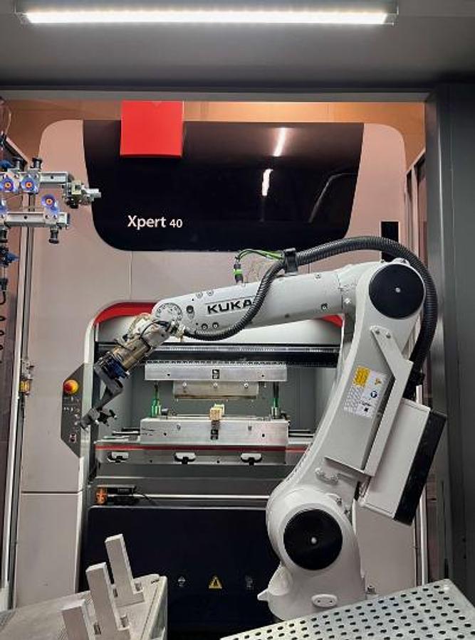 Used 2019 Bystronic Xpert 40/1030 with KUKA Robot Cell